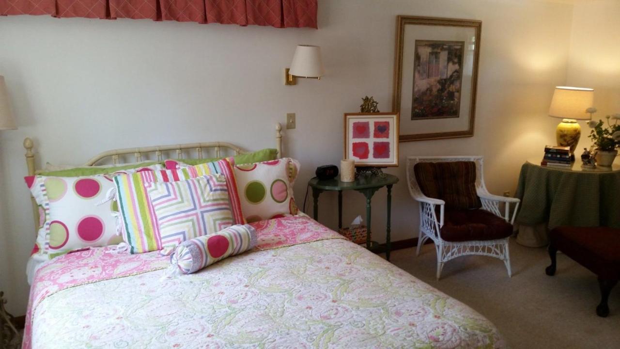 Bay Port Lodging Frankfort Dış mekan fotoğraf