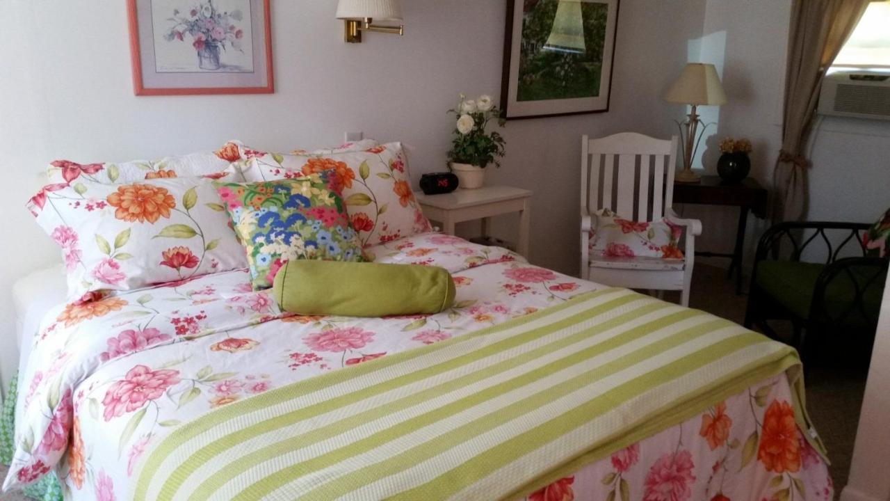Bay Port Lodging Frankfort Dış mekan fotoğraf